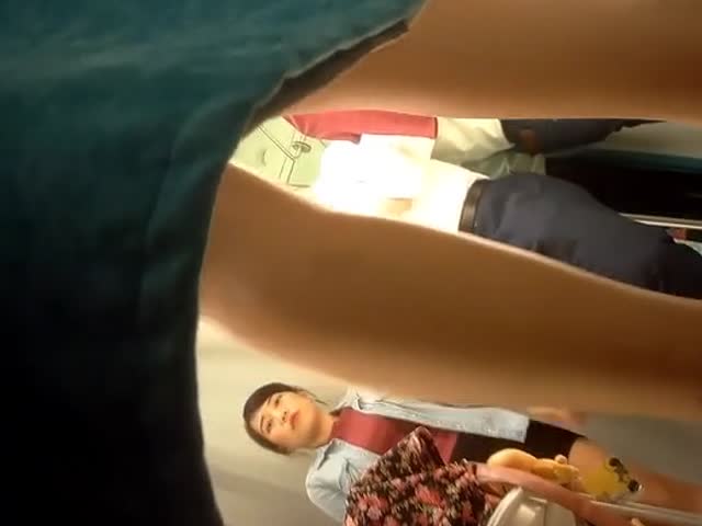 《极限偸拍》国内商场女性内衣潮牌服饰店